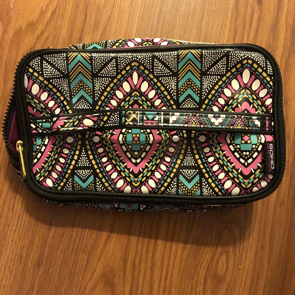 Makeup bag